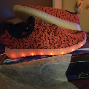 Boys LED Light-Up Sneakers - Red Size US 3.5